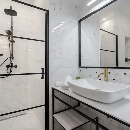 Hotel Astoria Boutique Suites- Location By Bqa Budapesta