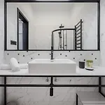 Astoria Boutique Suites- Location By Bqa Hotell Budapest