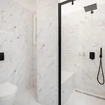 Hotel Astoria Boutique Suites- Location By Bqa Budapest