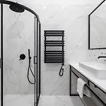 Hotel Astoria Boutique Suites- Location By Bqa 3*