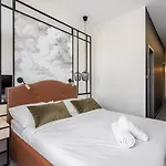 Astoria Boutique Suites- Location By Bqa Hotel 3*