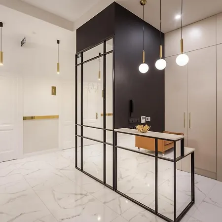 Astoria Boutique Suites- Location By Bqa 酒店