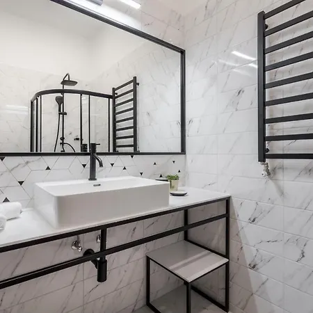 Astoria Boutique Suites- Location By Bqa 酒店