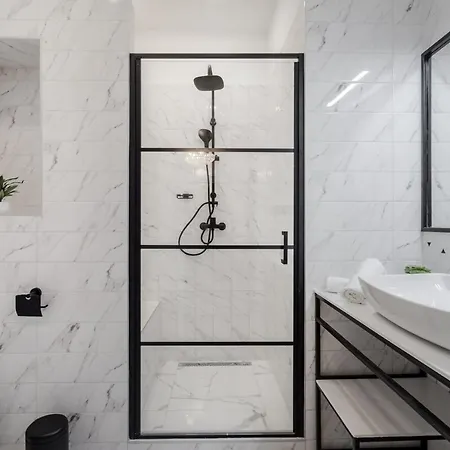 Astoria Boutique Suites- Location By Bqa 酒店 *