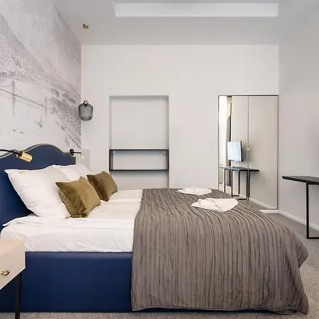 Astoria Boutique Suites- Location By Bqa ホテル
