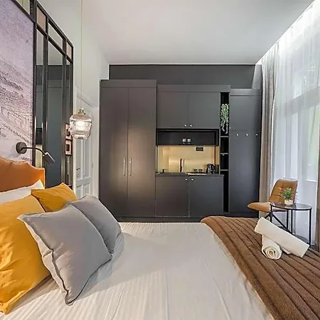 Astoria Boutique Suites- Location By Bqa Hotel Budapest