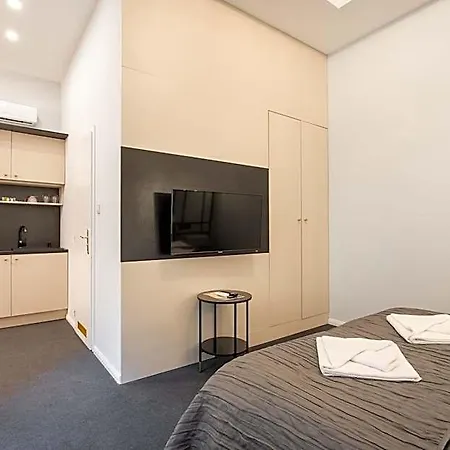 Hotel Astoria Boutique Suites- Location By Bqa