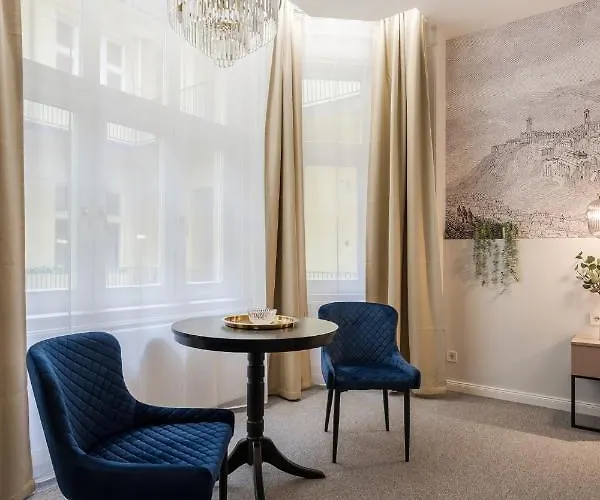 Astoria Boutique Suites- Location By Bqa מלון