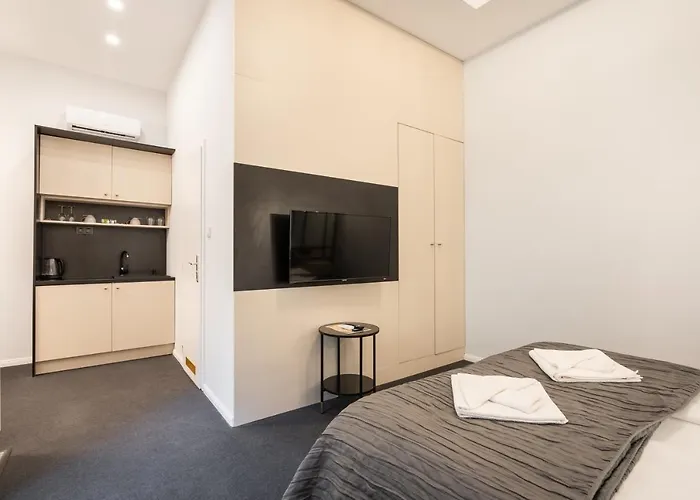 Astoria Boutique Suites- Location By Bqa