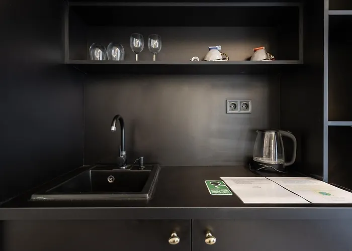 Astoria Boutique Suites- Location By Bqa Hotell