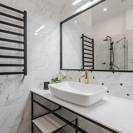 Hotel Astoria Boutique Suites- Location By Bqa 3*