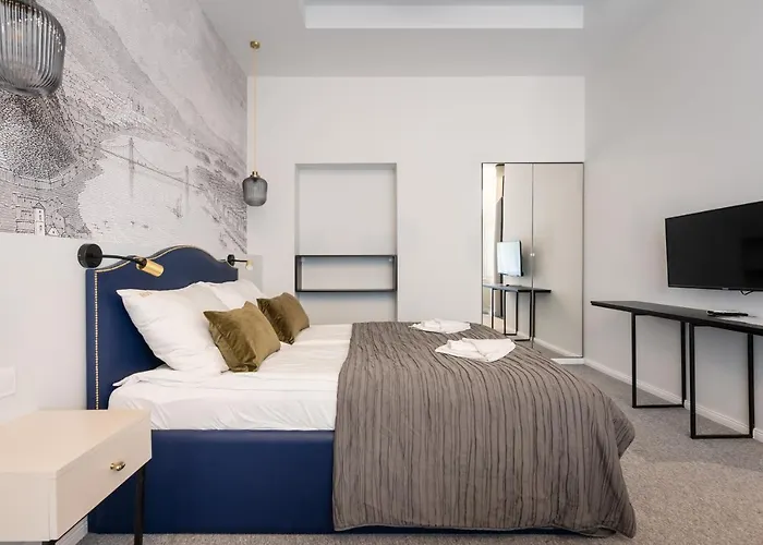 Astoria Boutique Suites- Location By Bqa فندق