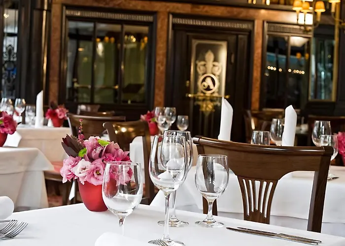 Hotel Astoria Boutique Suites- Location By Bqa 3*